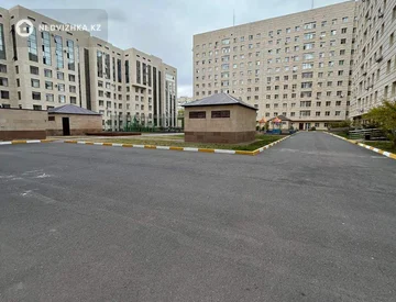3-комнатная квартира, этаж 8 из 12, 91 м², миниатюра 10