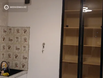 3-комнатная квартира, этаж 2 из 5, 80 м², На длительный срок, миниатюра 3