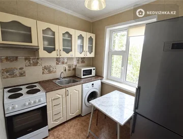 2-комнатная квартира, этаж 3 из 5, 44 м², миниатюра 6