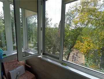 2-комнатная квартира, этаж 3 из 5, 44 м², миниатюра 7