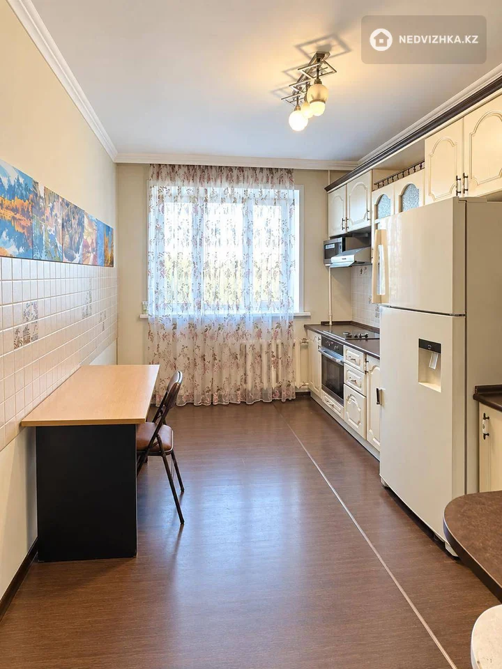 2-комнатная квартира, этаж 10 из 12, 72 м²