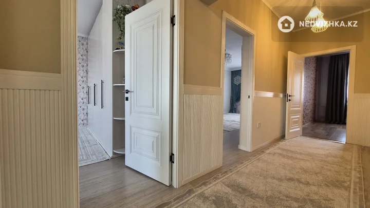 3-комнатная квартира, этаж 10 из 16, 96 м², фотография 4