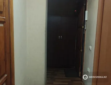 3-комнатная квартира, этаж 3 из 4, 56 м², миниатюра 5