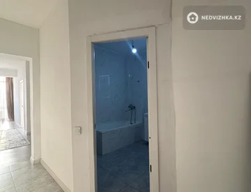 2-комнатная квартира, этаж 4 из 13, 47 м², миниатюра 6