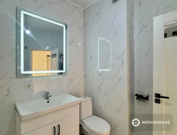 2-комнатная квартира, этаж 4 из 13, 47 м², миниатюра 10