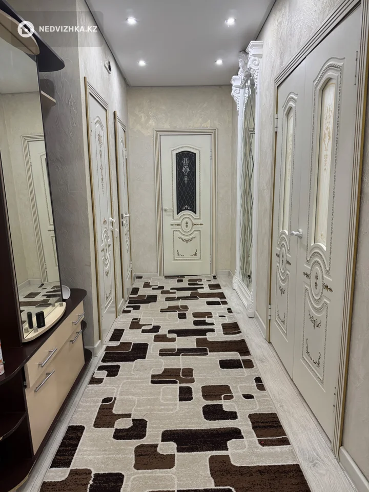 3-комнатная квартира, этаж 4 из 5, 58 м², фотография 4