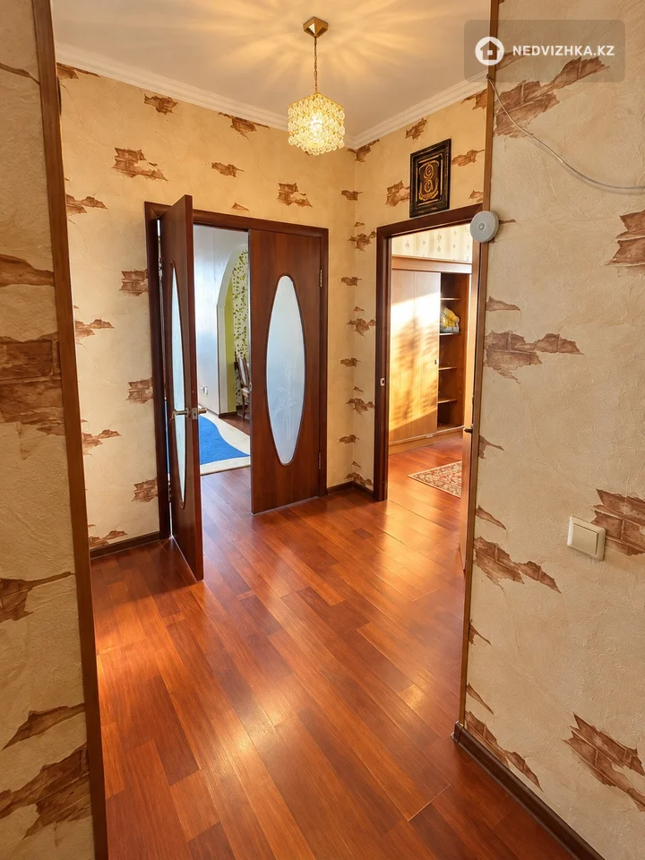 2-комнатная квартира, этаж 19 из 25, 54 м², фотография 4