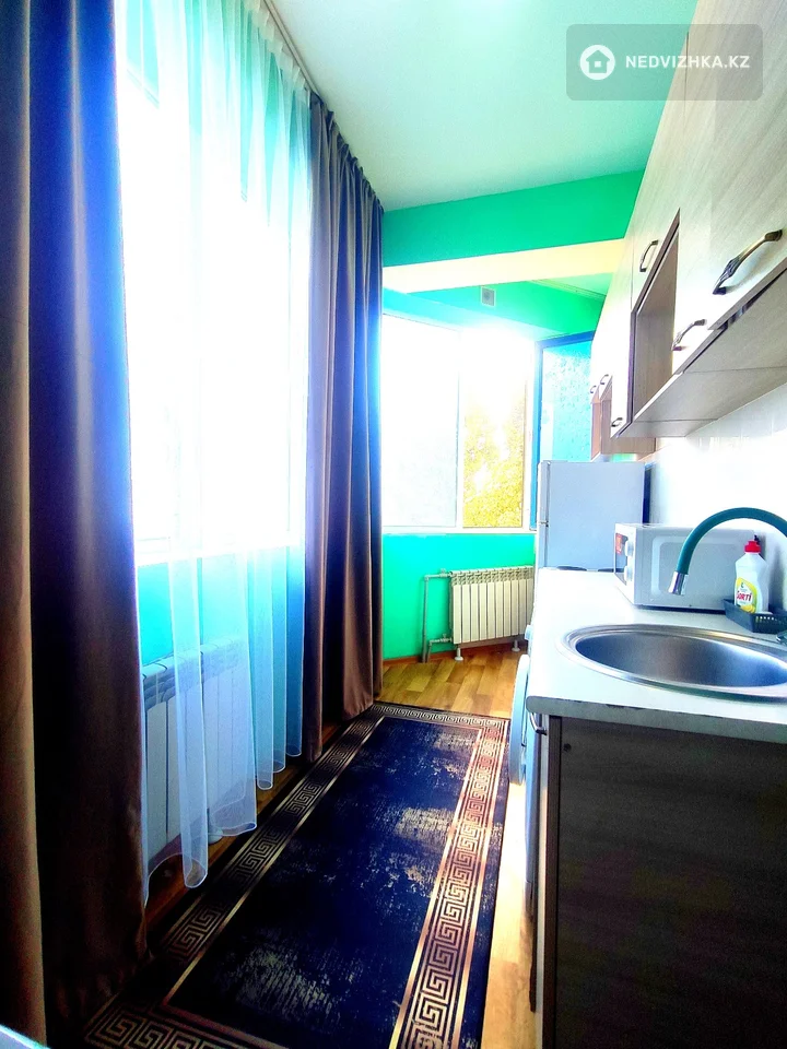 1-комнатная квартира, этаж 5 из 9, 30 м², Посуточно, фотография 4