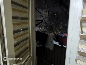 2-комнатная квартира, этаж 2 из 5, 45 м², миниатюра 2
