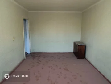 2-комнатная квартира, этаж 3 из 5, 45 м², миниатюра 3