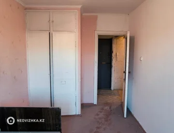 2-комнатная квартира, этаж 3 из 5, 45 м², миниатюра 6