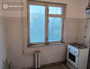 2-комнатная квартира, этаж 3 из 5, 45 м², миниатюра 8