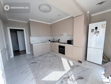 2-комнатная квартира, этаж 10 из 10, 69 м², миниатюра 8