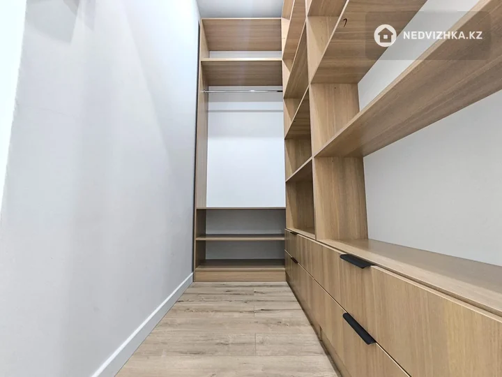 2-комнатная квартира, этаж 12 из 13, 53 м², На длительный срок, фотография 3