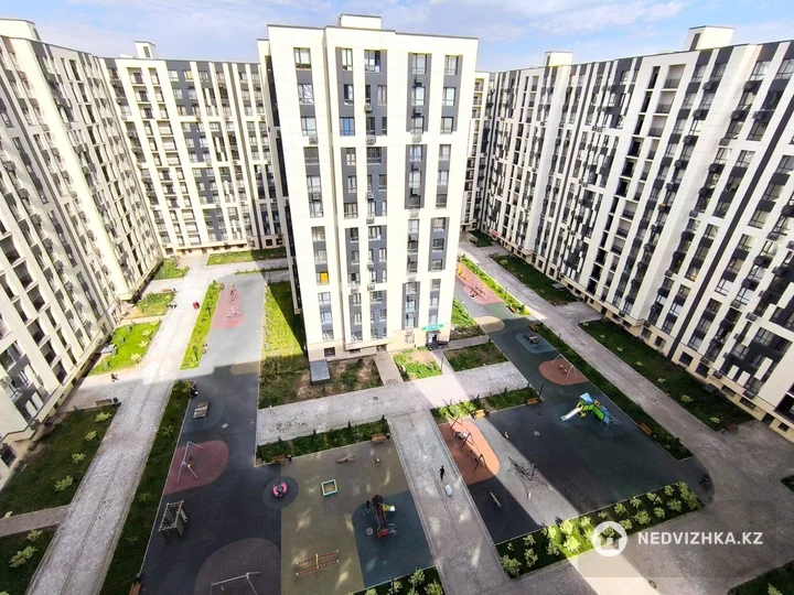 2-комнатная квартира, этаж 12 из 13, 53 м², На длительный срок