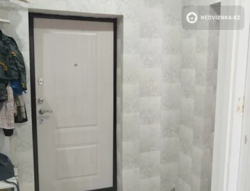 2-комнатная квартира, этаж 3 из 5, 64 м², миниатюра 5
