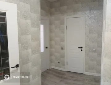 2-комнатная квартира, этаж 3 из 5, 64 м², миниатюра 7