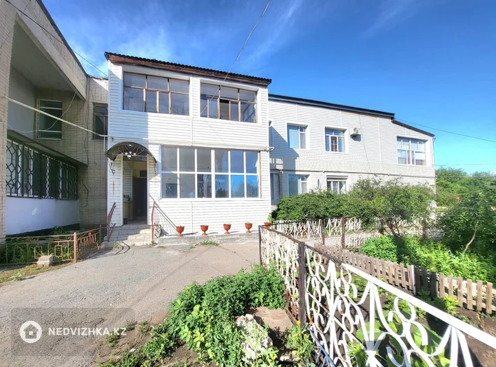 3-комнатная квартира, этаж 1 из 2, 110 м²