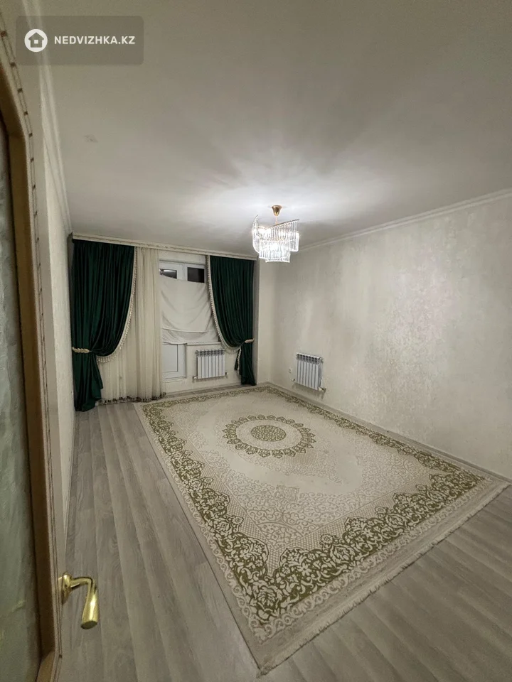 2-комнатная квартира, этаж 4 из 5, 58 м², фотография 2