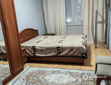 2-комнатная квартира, этаж 3 из 5, 63 м², миниатюра 1