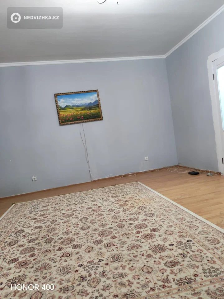 2-комнатная квартира, этаж 3 из 5, 63 м², фотография 4
