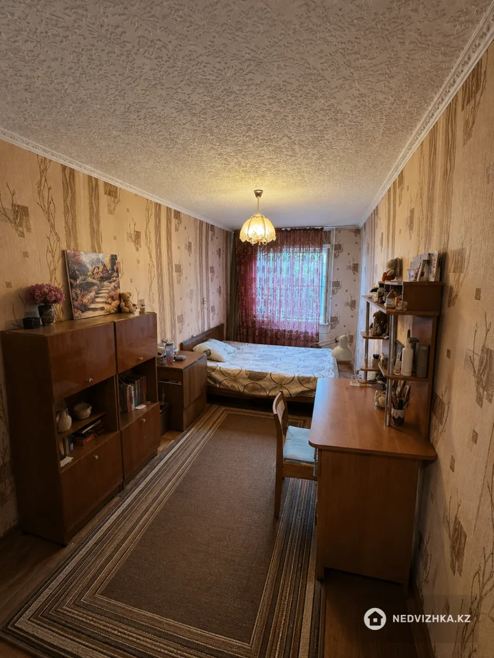 3-комнатная квартира, этаж 3 из 5, 60 м²
