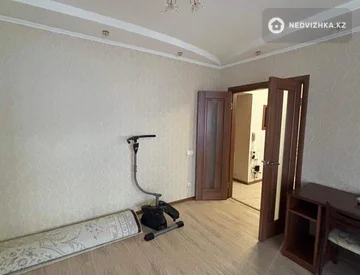 3-комнатная квартира, этаж 1 из 5, 63 м², миниатюра 8
