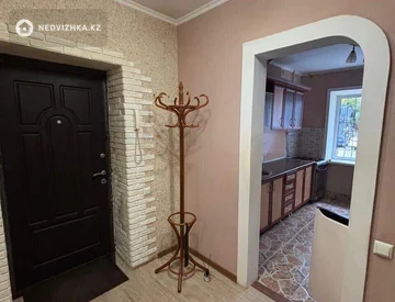 3-комнатная квартира, этаж 1 из 5, 63 м², миниатюра 9