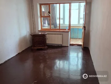 2-комнатная квартира, этаж 3 из 4, 43 м², миниатюра 3