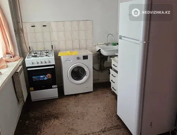 2-комнатная квартира, этаж 3 из 4, 43 м², миниатюра 7