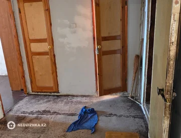 2-комнатная квартира, этаж 3 из 4, 43 м², миниатюра 8