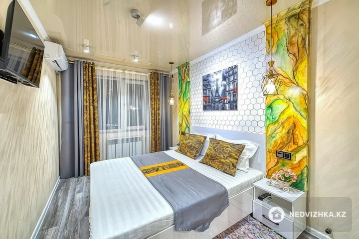 2-комнатная квартира, этаж 4 из 5, 56 м², Посуточно, фотография 2