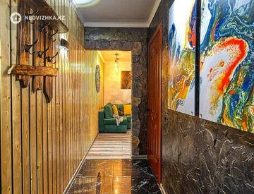 2-комнатная квартира, этаж 4 из 5, 56 м², Посуточно, миниатюра 8