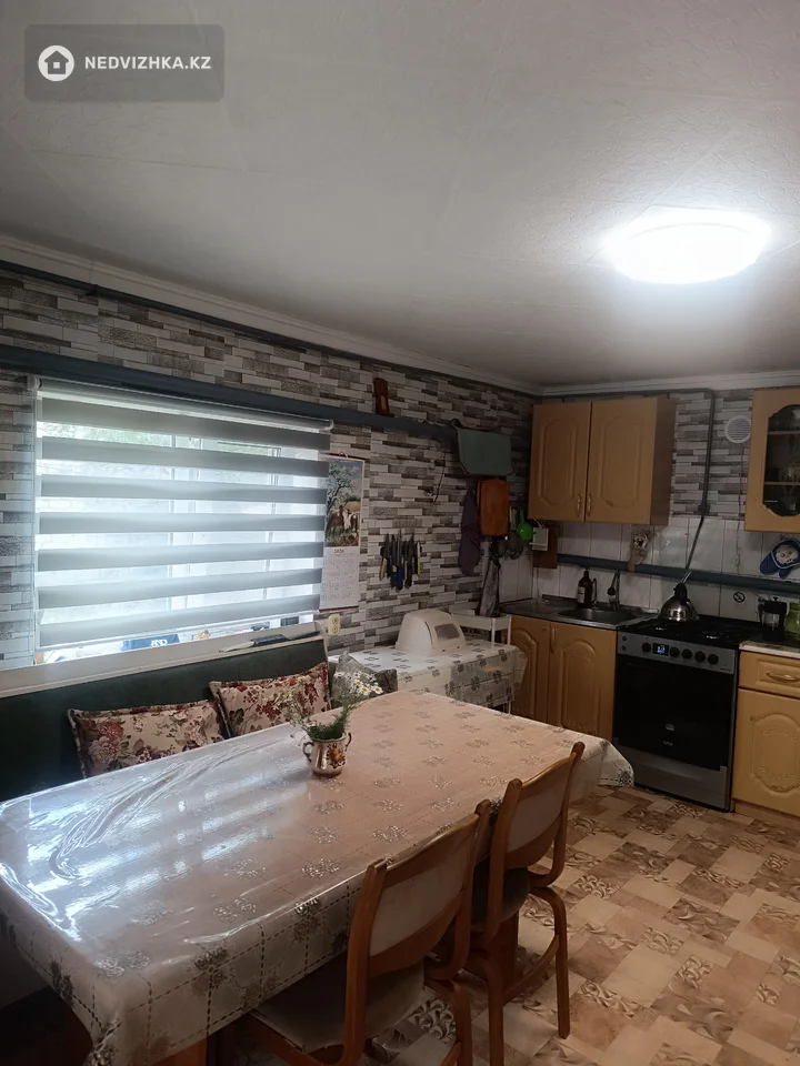3-комнатный дом, 4.7 соток, 63 м², фотография 2
