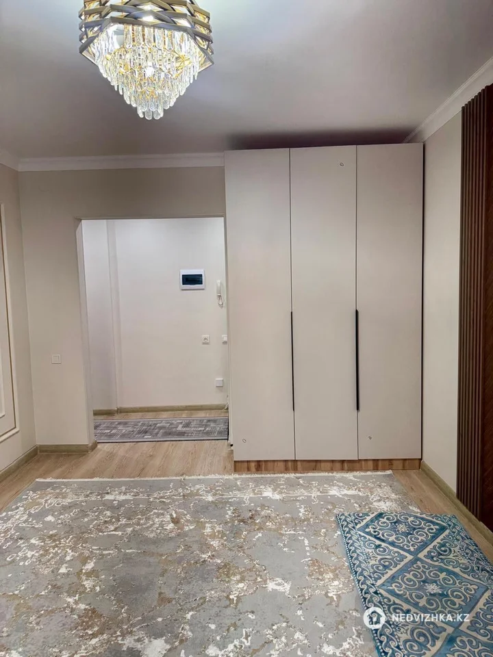 1-комнатная квартира, этаж 3 из 9, 40 м², На длительный срок, фотография 4