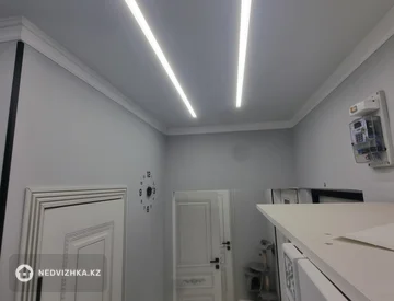 2-комнатная квартира, этаж 3 из 5, 54 м², миниатюра 3