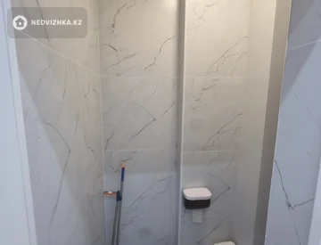 2-комнатная квартира, этаж 3 из 5, 54 м², миниатюра 6