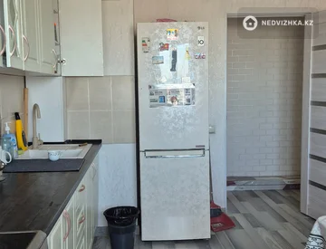 3-комнатная квартира, этаж 8 из 9, 82 м², миниатюра 5