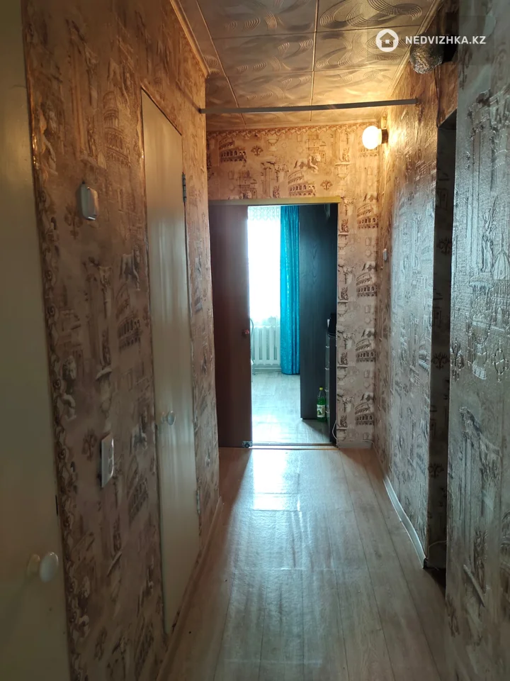 4-комнатная квартира, этаж 9 из 9, 82 м², фотография 5