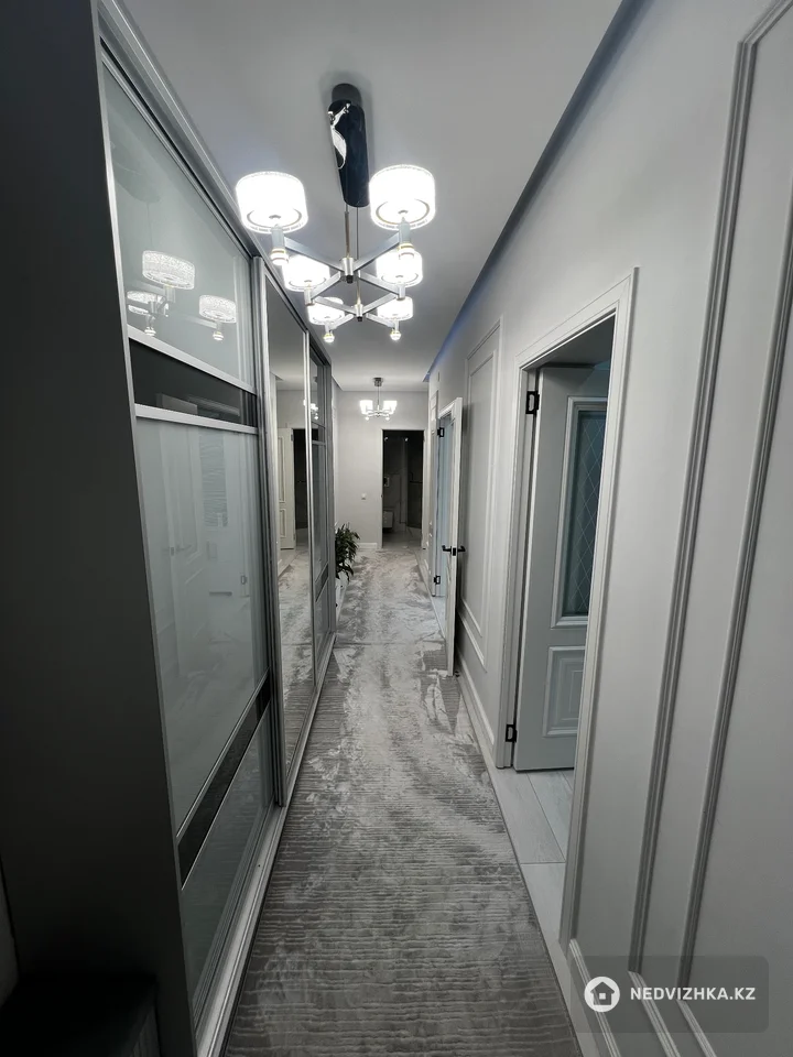 2-комнатная квартира, этаж 2 из 14, 64 м²