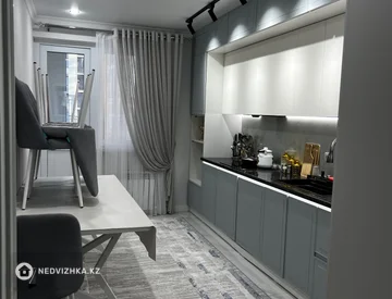 2-комнатная квартира, этаж 2 из 14, 64 м², миниатюра 4