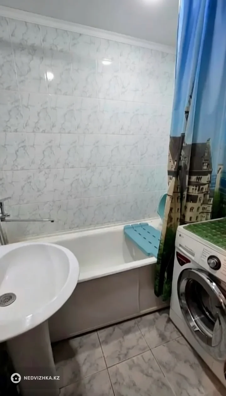 3-комнатная квартира, этаж 3 из 5, 60 м², фотография 5