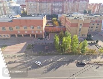 1-комнатная квартира, этаж 9 из 9, 44 м², миниатюра 2