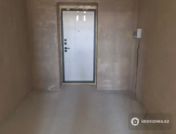 1-комнатная квартира, этаж 9 из 9, 44 м², миниатюра 4