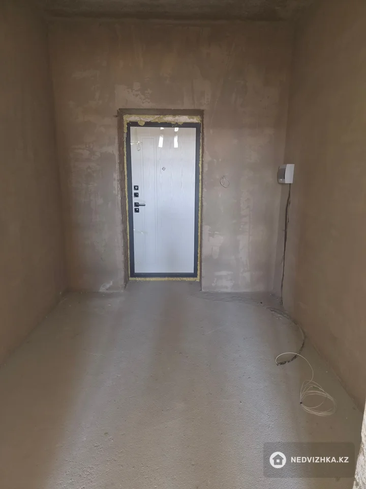 1-комнатная квартира, этаж 9 из 9, 44 м², фотография 4