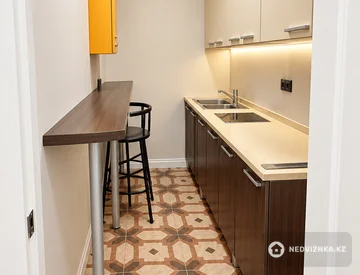 Офис, Магазин и др., этаж 1 из 16, 150 м², На длительный срок, миниатюра 4