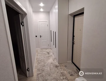 2-комнатная квартира, этаж 9 из 10, 63 м², миниатюра 4