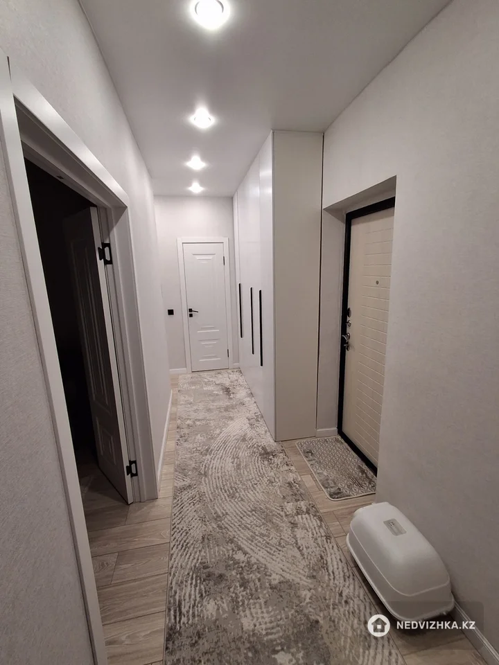 2-комнатная квартира, этаж 9 из 10, 63 м², фотография 4