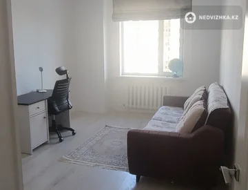 3-комнатная квартира, этаж 12 из 16, 92 м², На длительный срок, миниатюра 7