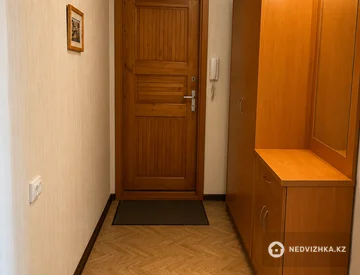 3-комнатная квартира, этаж 7 из 9, 70 м², миниатюра 3